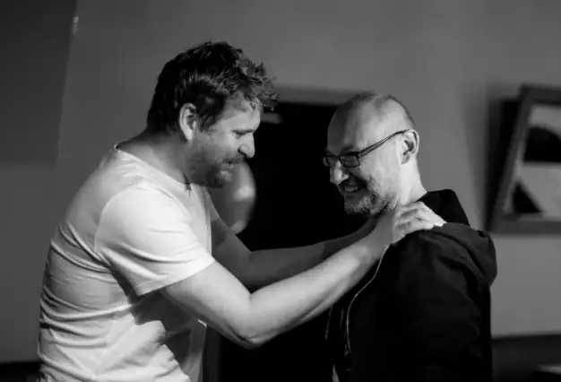Nikdo mě nemá rád: Jinakost pod tyranií většiny